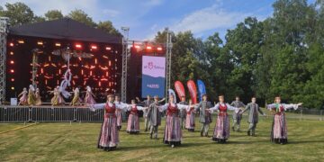 Šakiai linksmai atšventė 425-ąjį gimtadienį