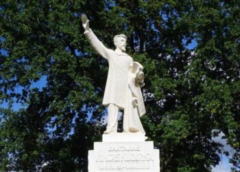 V. Kudirkos paminklas Kudirkos Naumiestyje