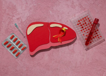 Gyventojai baiminasi vaistų vartojimo įtakos kepenims