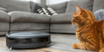 Norite, kad siurblys-robotas tarnautų ilgiau? Nepamirškite tinkamos jo priežiūros