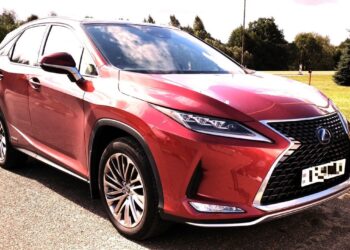 Jungtinėje Karalystėje pavogtas prabangus visureigis „įstrigo“ Lietuvoje