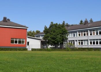 Kazlų Rūdoje pradedama statyti pradinės mokyklos daugiafunkcinė salė