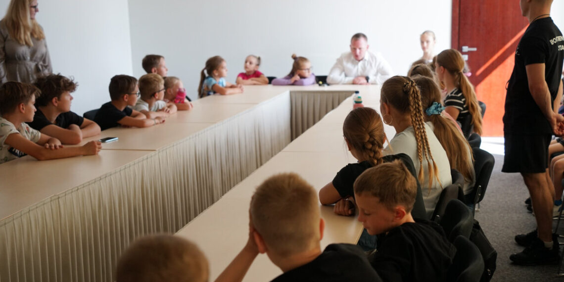 Marijampolės savivaldybėje lankėsi Vaikų dieninės vasaros stovyklos jaunieji dalyviai