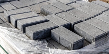 Kiek prarastų dantų galima atkurti su dantų implantais?