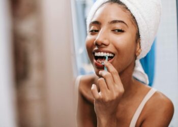 Burnos higiena: kasdieniai įpročiai sveikesniems dantims