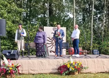Jono Jablonskio tėviškėje vyko folkloro renginys „Spalvota arbata“