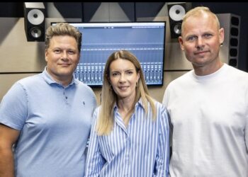 Merūnas Vitulskis ir grupė „Karališka erdvė“