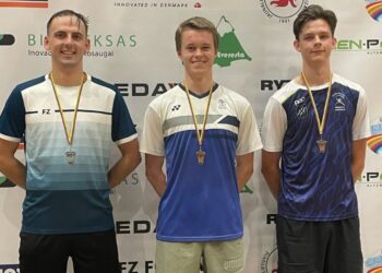 Sėkmingas Kazlų Rūdos badmintonininkų pasirodymas baigiamajame „Hummel“ badmintono lygos etape