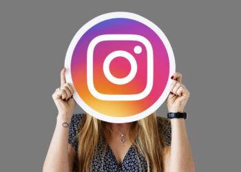 Griežtesni saugumo reikalavimai „Instagram“: tėvai matys, kas bando susisiekti su jų vaiku