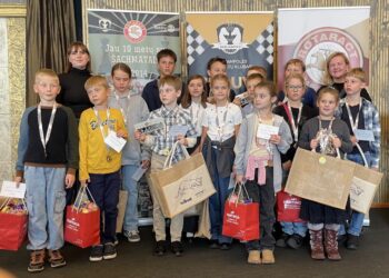 Jaunieji šachmatininkai susitiko Marijampolės Rotaract klubo turnyre