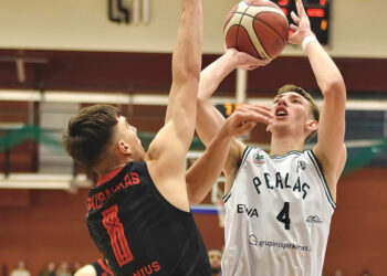 „Perlas“ namuose įveikė „Rytą-2“