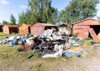 Savivaldybė imasi veiksmų dėl „Laikštės“ garažų nukėlimo