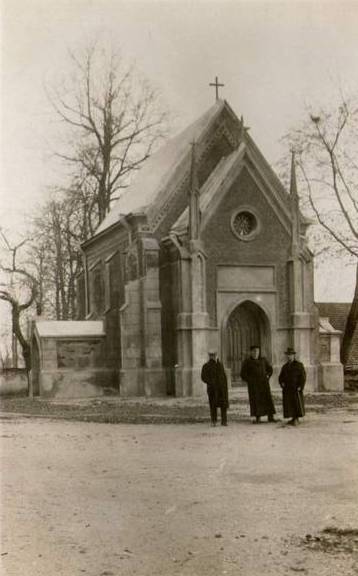 Alvito šventoriuje esanti koplyčia, apie 1935 m.