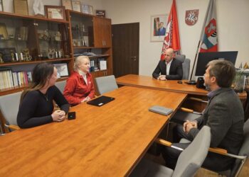 Šakiuose su Raudonojo Kryžiaus atstovėmis aptarti civilinės saugos mokymai