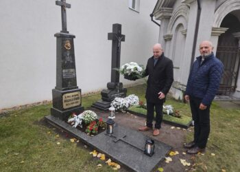 Tradiciškai aplankytos iškilių rajono asmenybių amžinojo poilsio vietos