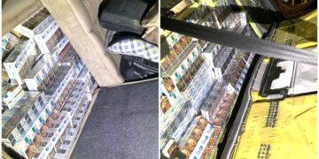 Varėnoje sučiupti marijampoliečiai, trijų automobilių slėptuvėse gabenę 22 tūkst. vertės kontrabandinių rūkalų