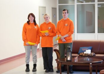 Marijampolės PRC bendruomenė prisijungė prie Betliejaus taikos ugnies perdavimo Marijampolėje