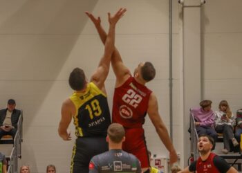 Kazlų Rūdos „Ataka“-Kauno Kolegija po „amerikietiškų kalnelių“ paskutiniame ketvirtyje nusileido Šilalės „Lūšis“ ekipai