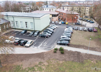 Atnaujinta R. Stankevičiaus progimnazijos automobilių stovėjimo aikštelė