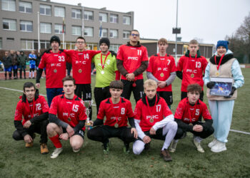 Marijampolės profesinio rengimo centro komanda pasipuošė antros vietos prizais - mokytoja Neringa Mard