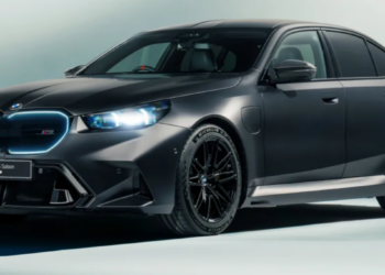 Naujasis „BMW M5“: ar tikrai pranašesnis už senesnį modelį?