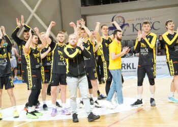 Kazlų Rūdos „Ataka“-Kauno Kolegija krepšininkai iškovojo pergalę Prienuose