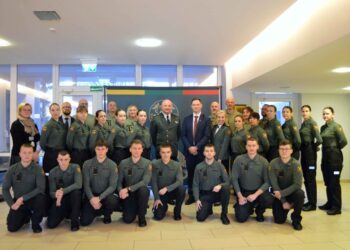 Prisiekė pirmoji muitinės istorijoje pareigūnų kursantų laida