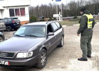 Netikri rusiški vairuotojo pažymėjimai įklampino Lenkijos ir Vokietijos piliečius