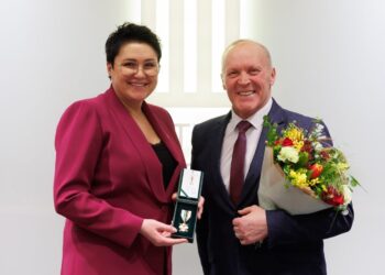 Apdovanoti sportui ir olimpizmui nusipelnę jubiliatai - tarp jų ir marijampolietis A. Kirkliauskas