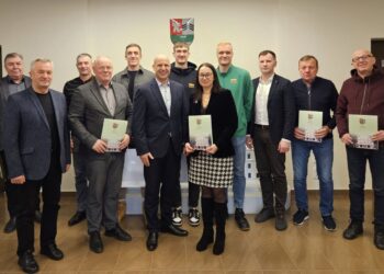 Šakių savivaldybėje surengtas susitikimas su krepšinio klubo „Vytis-VDU“ olimpinių žaidynių prizininkais ir klubo rėmėjais