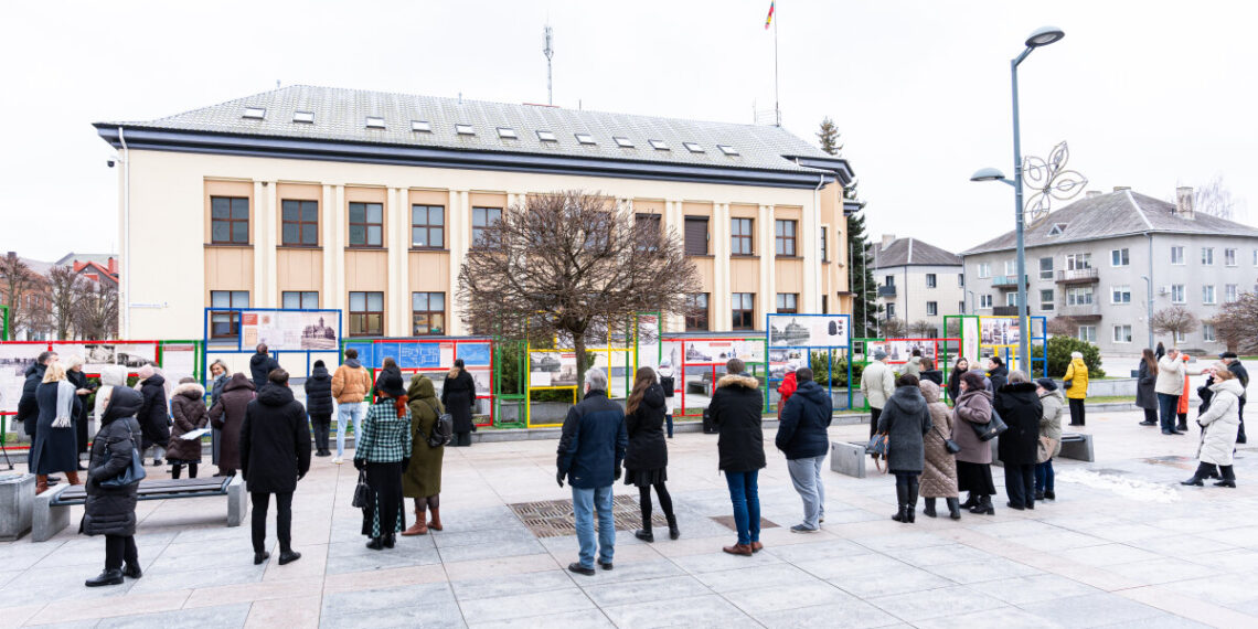 Atidaryta Marijampolės geležinkelio stoties 100 metų sukakčiai skirta paroda