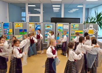 Draugystės bibliotekoje — tarptautinė paroda „Pažinkime Lietuvą lydimi M. K. Čiurlionio kūrybos"