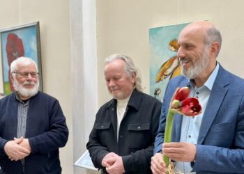 Šakių bibliotekoje atidaryta jungtinė brolių paroda
