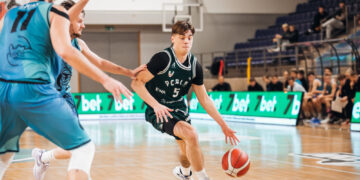 Iš dviženklio deficito išlipęs „Perlas-Grupinispirkimas.lt“ triumfavo Garliavoje