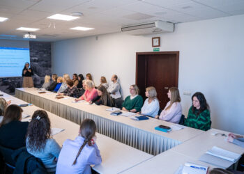 Marijampolės savivaldybės administracijoje vyko socialinės globos įstaigų darbuotojų pasitarimas dėl socialinių paslaugų administravimo gerinimo