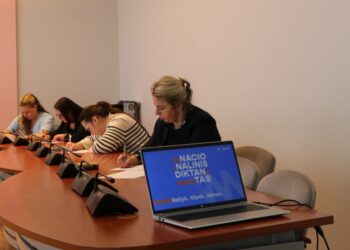 Nacionalinį diktantą Kalvarijoje rašė daugiau nei puššimtis asmenų