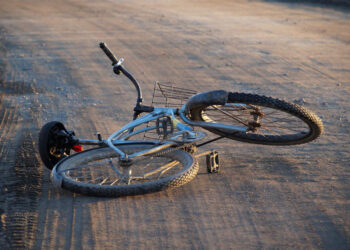 Eismo įvykio metu nukentėjo dviratininkas