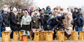 Ramybės parke - inkilų kėlimo akcija