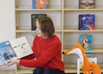 Mažiesiems lankytojams - sensoriniai skaitymai „Apie lapę ir jos paslaptis“