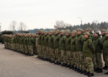 5-ojo Bazinio komendantinių vienetų karių rengimo kurso baigimo ir priesaikos ceremonija