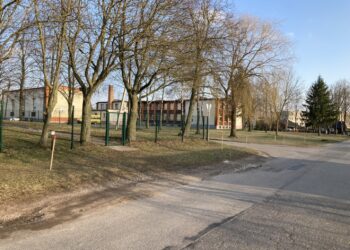 Tiesiamas šaligatvis užtikrins didesnį saugumą gyventojams