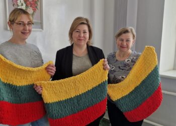 Kalvarija prisideda prie socialinės akcijos „Mažiesiems iš didelių rankų“