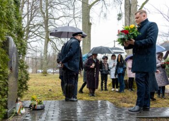 Marijampolės savivaldybės atstovai pagerbė Antano Gustaičio atminimą