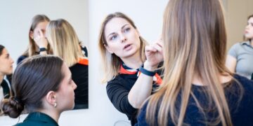 Marijonų gimnazijos mokinėms - grožio pasaulio paslaptys