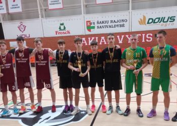 Šakiuose surengtos mokinių 3x3 krepšinio varžybos