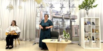 Aldona Ruseckaitė pristatė Lietuvos rašytojų sąjungos išleistą biografinį romaną „Vienatybė“