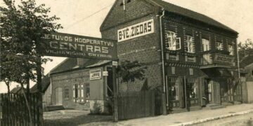 Vilkaviškyje prie Smetonos ši gatvė vadinta Vytauto vardu