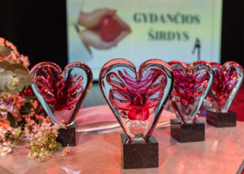 „Gydančios širdys“ – padėka Marijampolės medikams Medicinos darbuotojų dienos proga