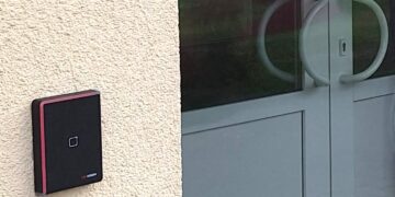 Gimnazijoje ir progimnazijoje šiuo metu jau veikia praėjimo kontrolės sistema