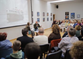 Marijampolės bibliotekoje viešėjo žurnalistas ir keliautojas Vytaras Radzevičius
